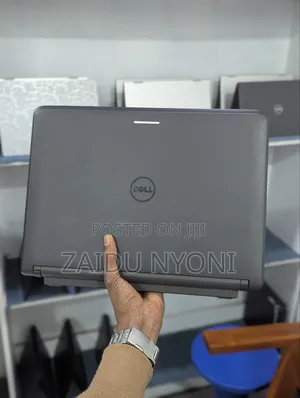 New Laptop Dell Latitude 13 3340 8GB Intel Core I3 HDD 500GB