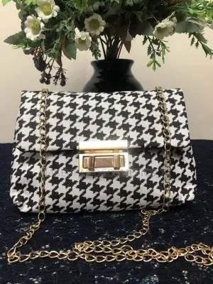 O1 - 65white Black Cross Body Bag*1 in Stock*