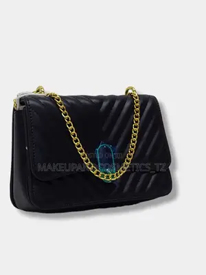 O2 - 65chevron Pattern Square Bag*1 in Stock* Price 65,000