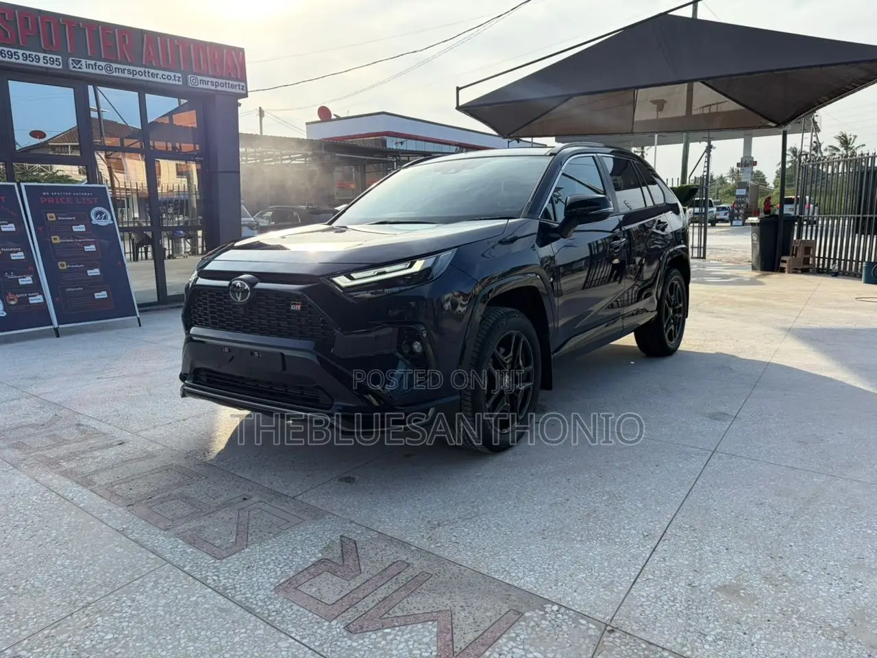 New Toyota RAV4 Hybrid 2025 Black