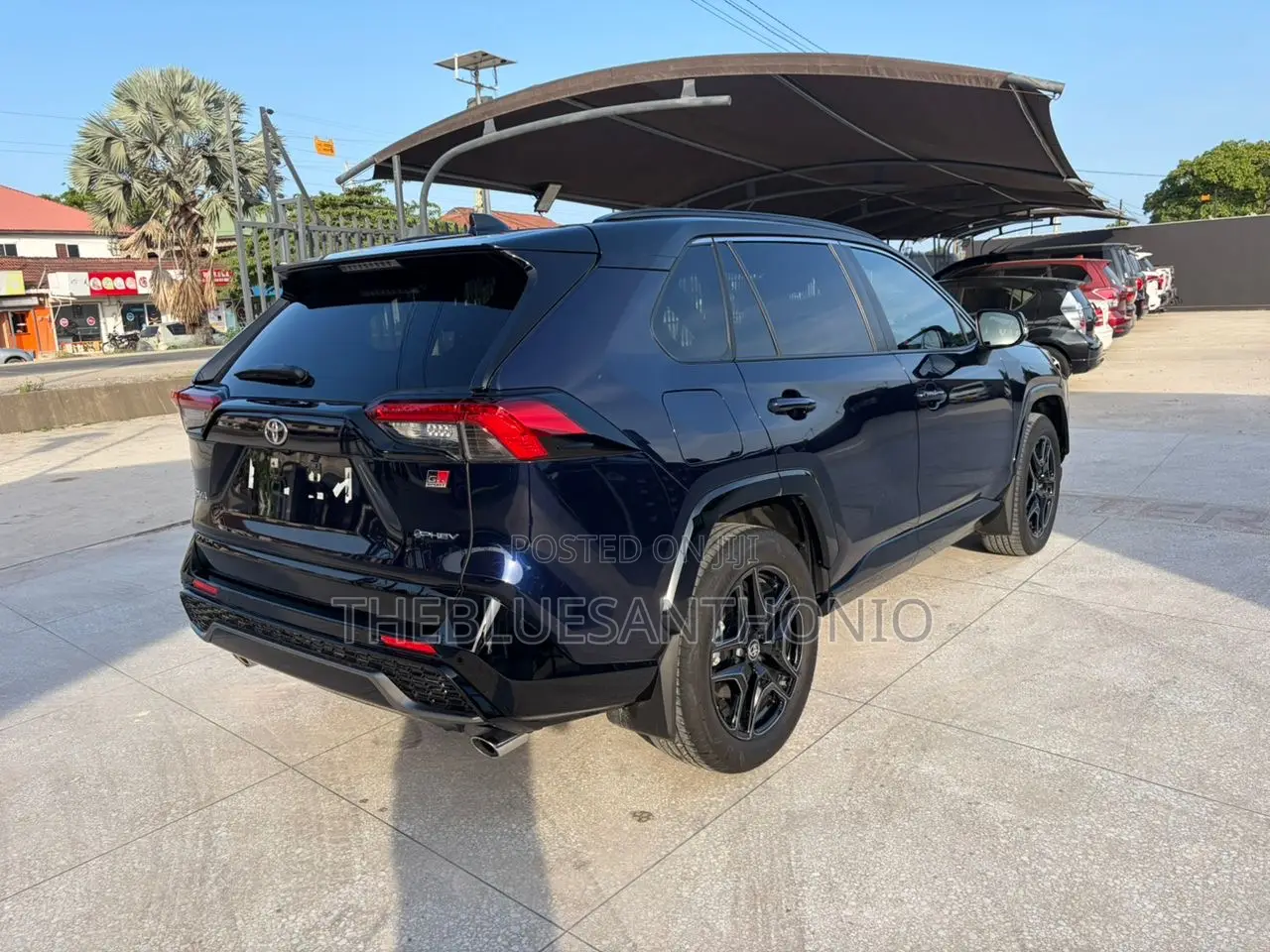 New Toyota RAV4 Hybrid 2025 Black