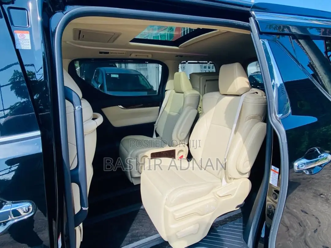 Toyota Alphard 2.5 Petrol FWD 2018 Black