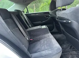 Toyota Crown 2007 White