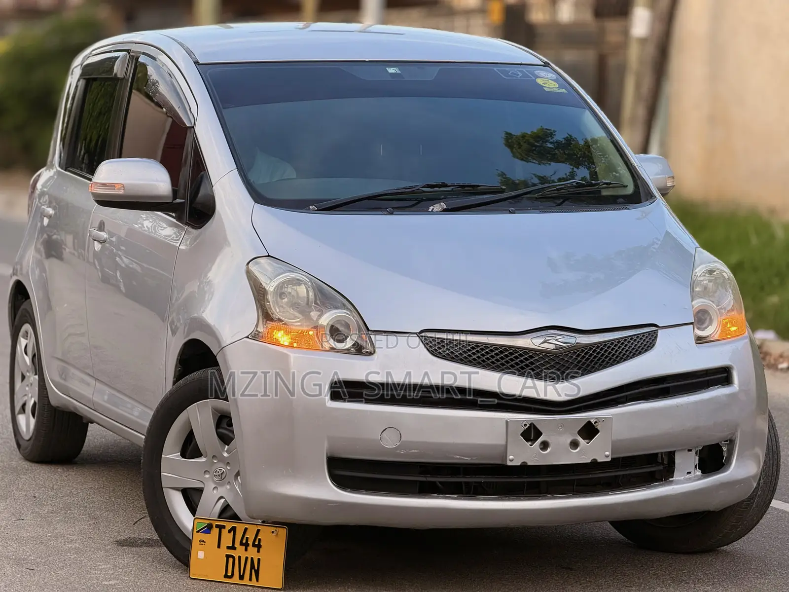 Toyota Ractis 2006 Silver