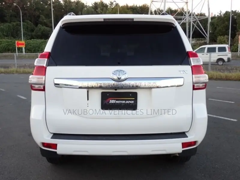Toyota Land Cruiser Prado 2015 White