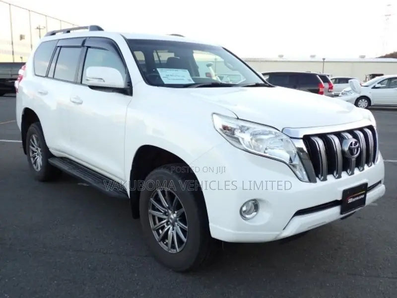 Toyota Land Cruiser Prado 2015 White