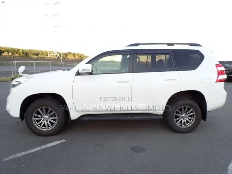 Toyota Land Cruiser Prado 2015 White