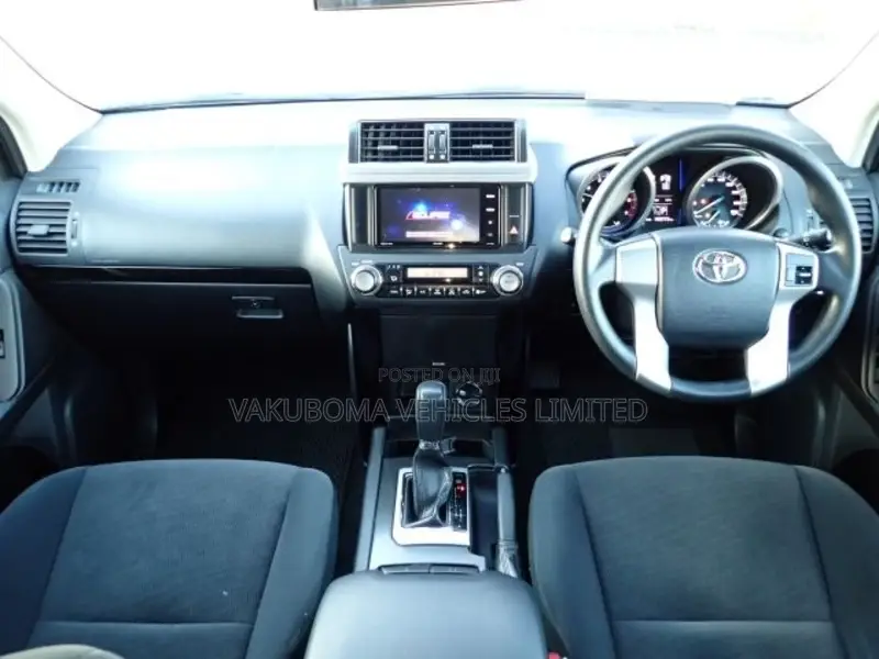 Toyota Land Cruiser Prado 2015 White