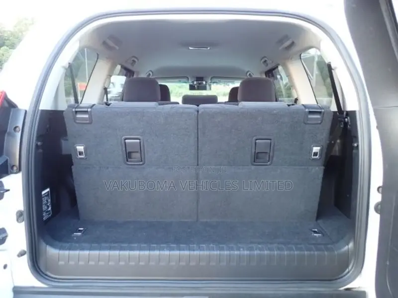 Toyota Land Cruiser Prado 2015 White