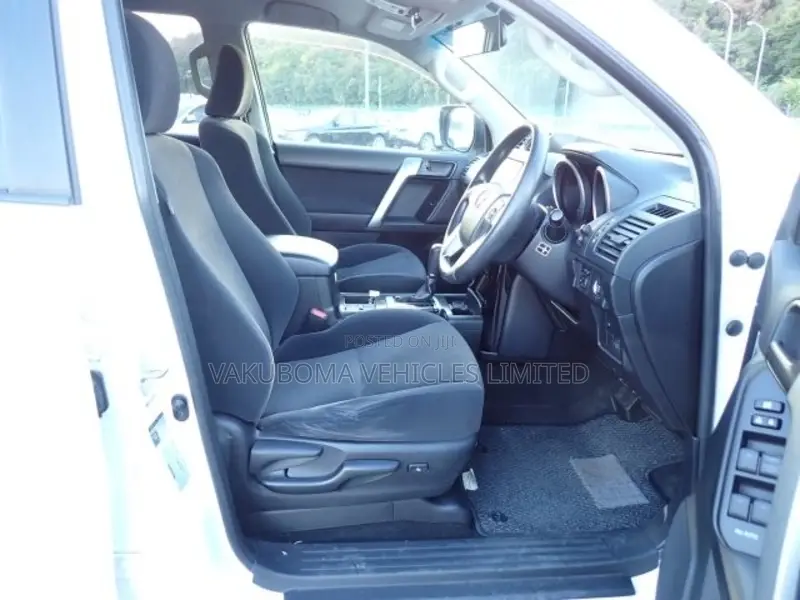 Toyota Land Cruiser Prado 2015 White
