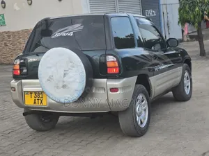 Toyota RAV4 Automatic 2003 Black