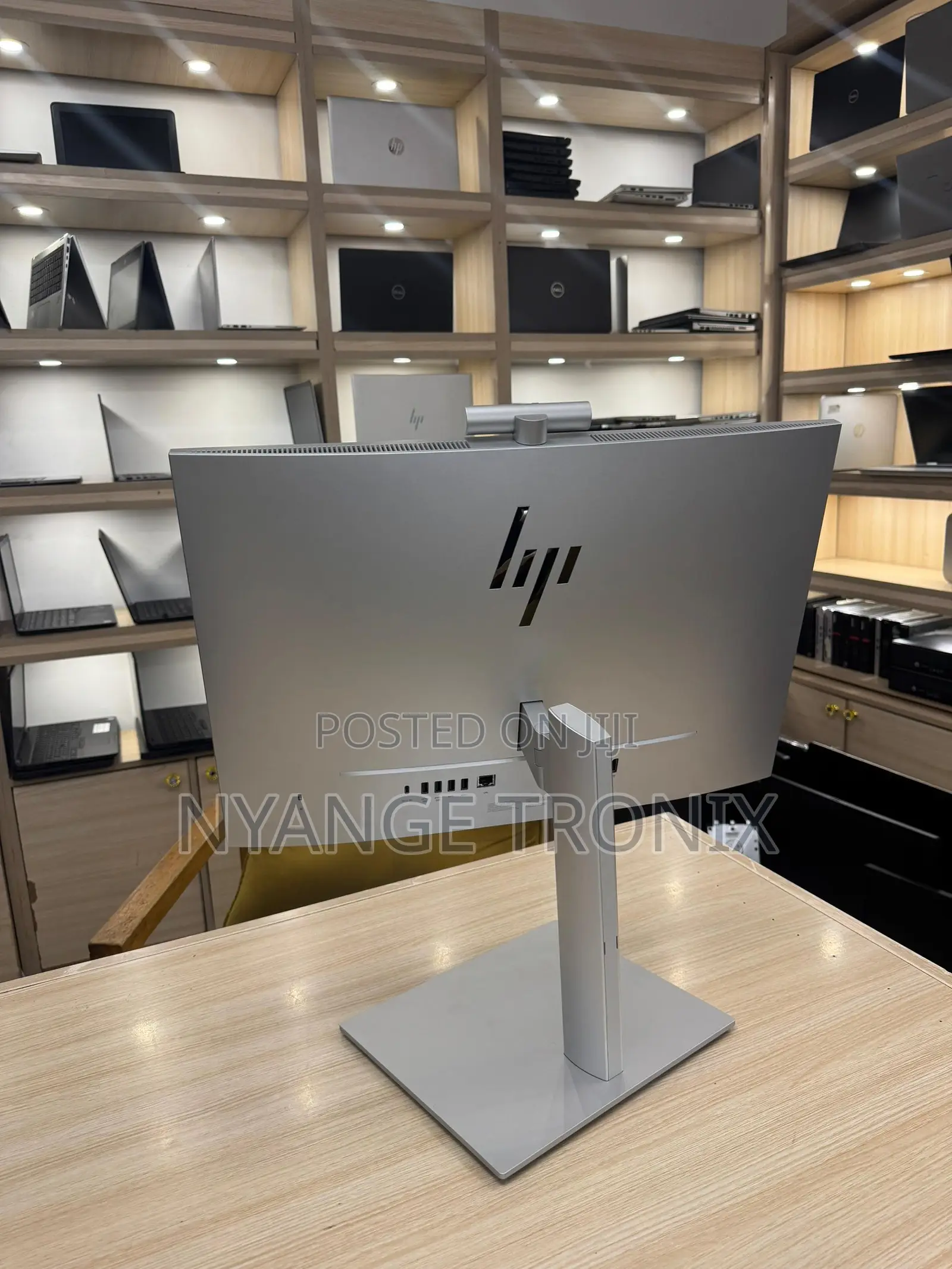 Desktop Computer HP EliteOne 840 G9 16GB Intel Core I5 SSD 512GB