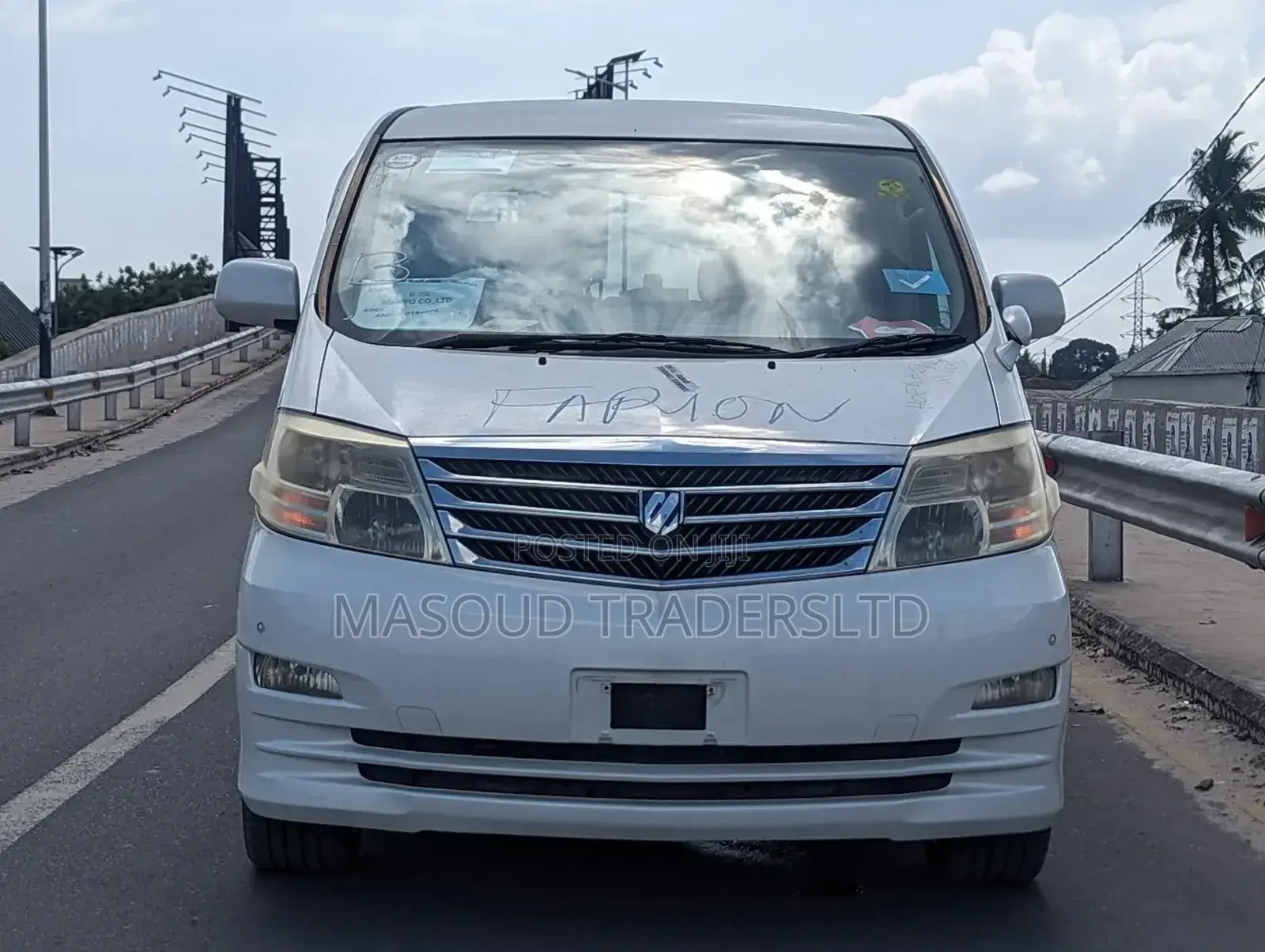 Toyota Alphard 2.4 Petrol AWD 2006 White