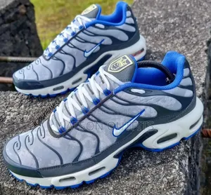 Viatu or Shoes Tin Niked