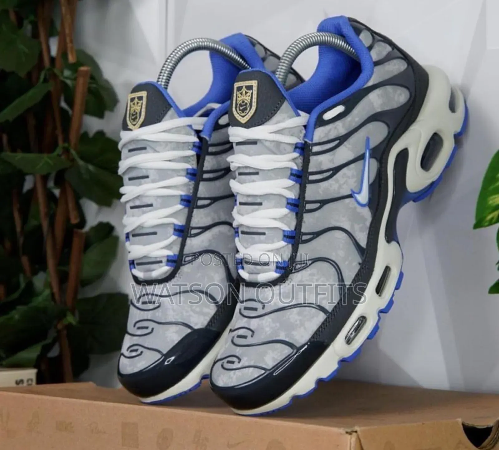Viatu or Shoes Tin Niked