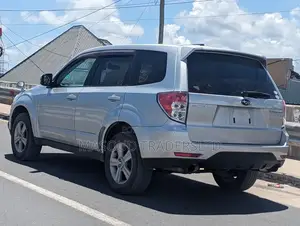 Subaru Forester 2.5X Automatic 2010 Silver