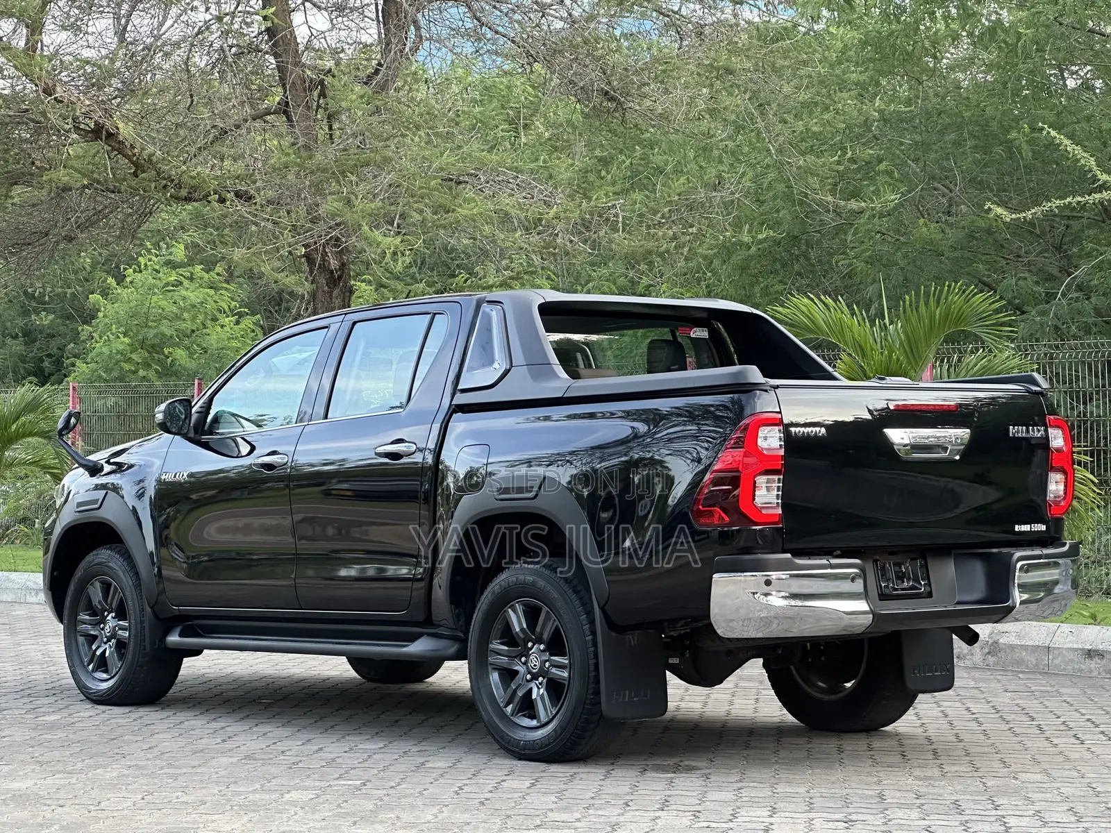 Toyota Hilux 2020 Black
