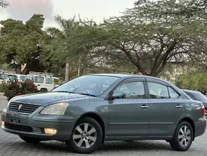 Toyota Premio 2004 Green