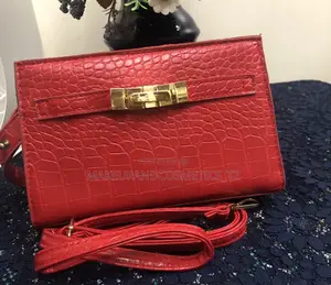 O18 - 20red Faux Leather Shoulder Bag*1 in Stock*