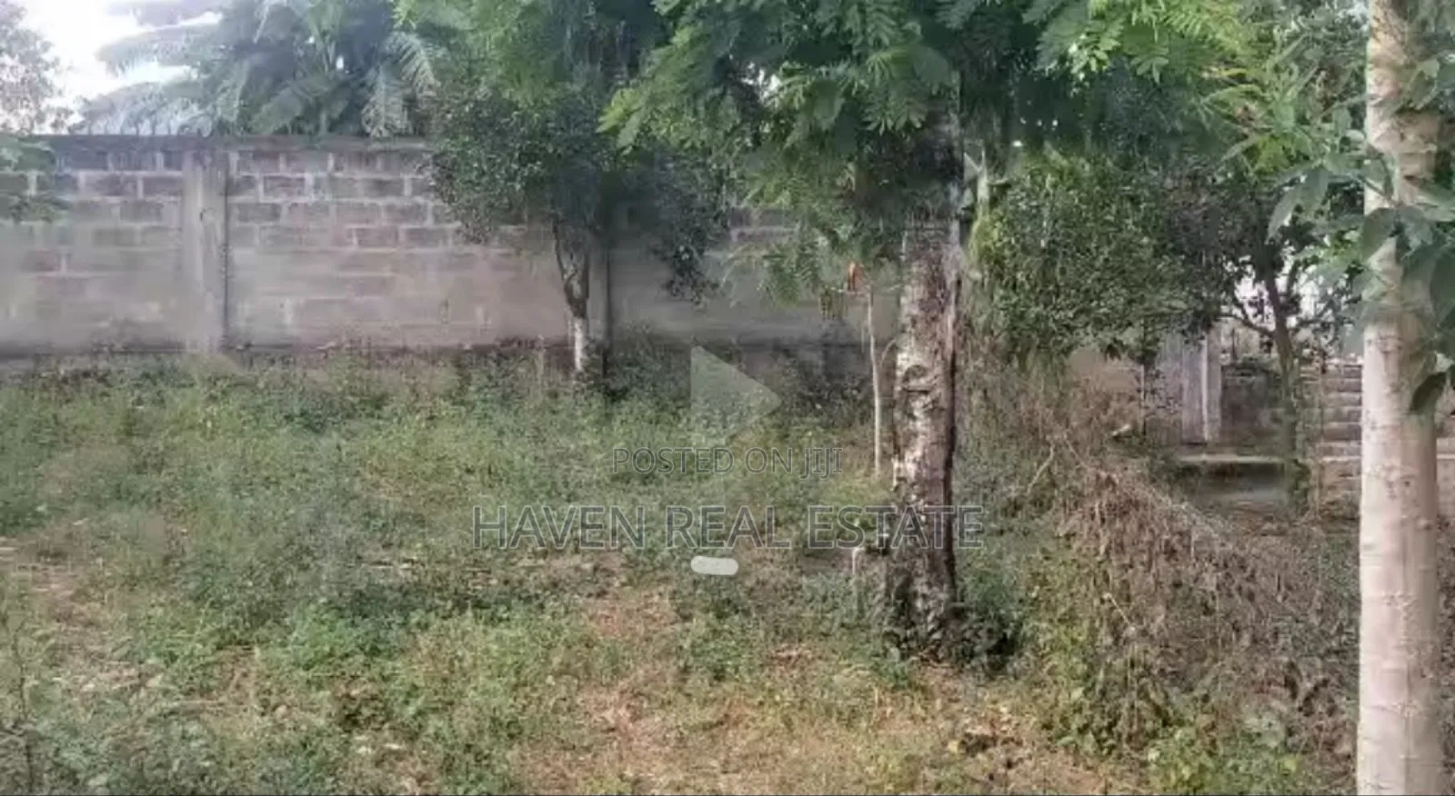 Kiwanja Kianuzwa Main Road Kiluvya