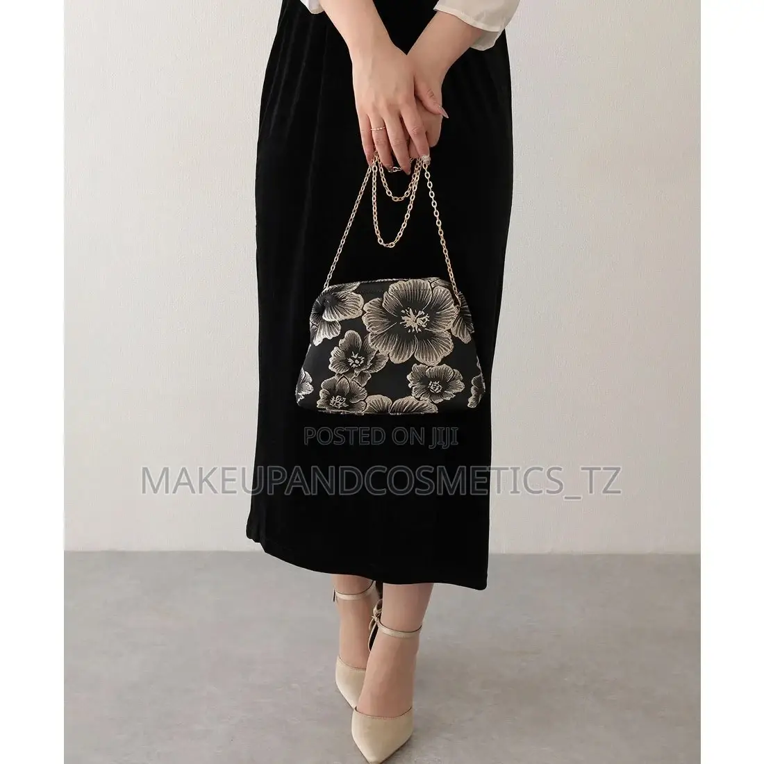 O24 - 55black and Gold Floral Jacquard Fabric*3 in Stock*