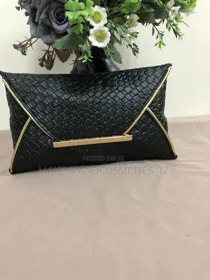 O8 - 65black Woven Clutch Bag*1 in Stock*