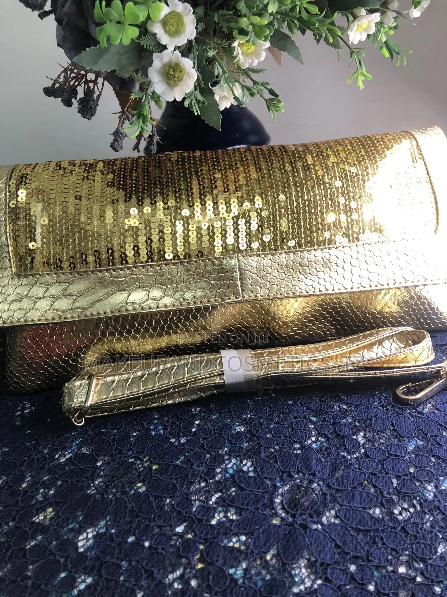 O22 - 65gold Sequined Clutch Bag*1 in Stock*
