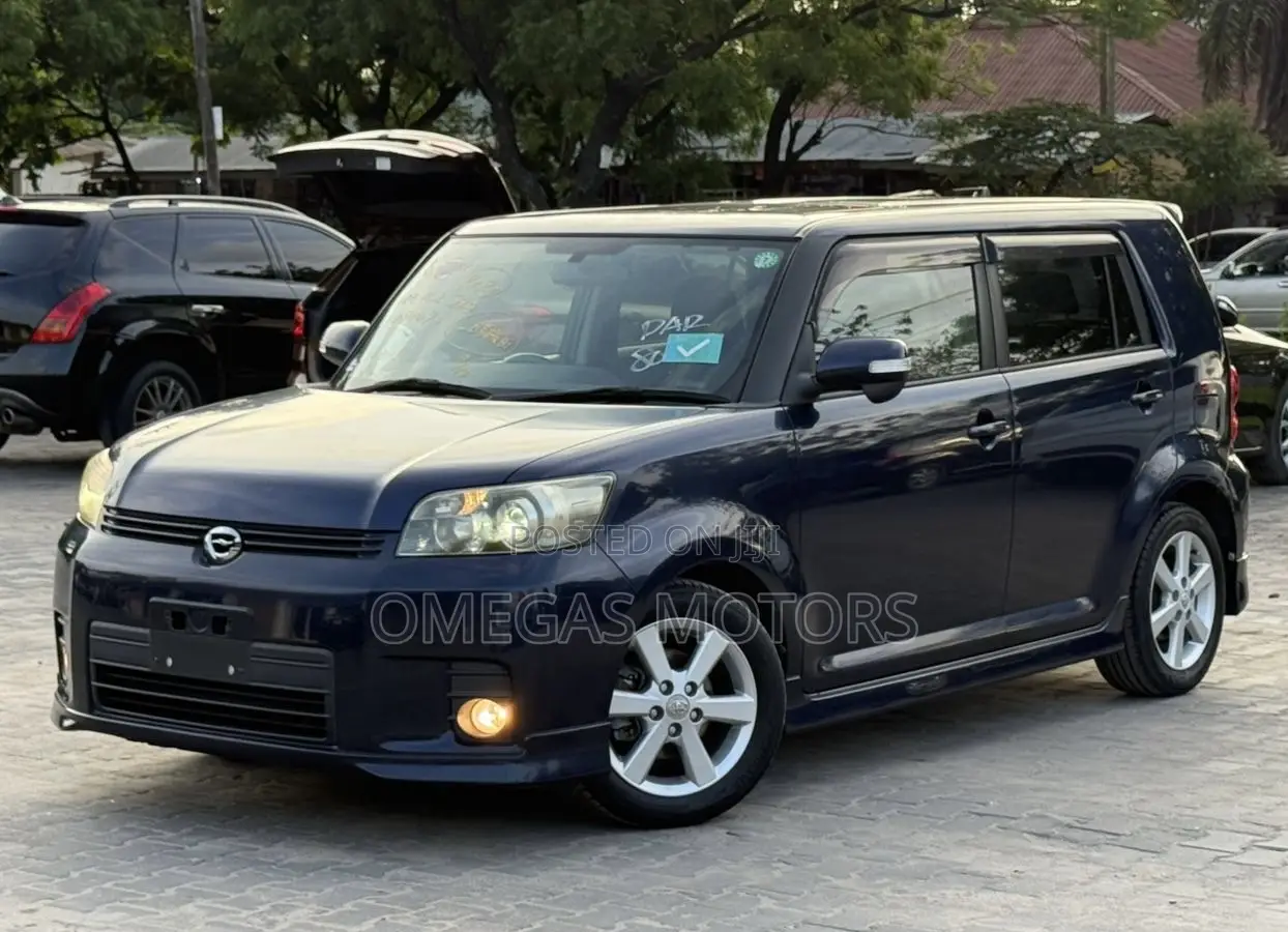 Toyota Corolla Rumion 2009 Black