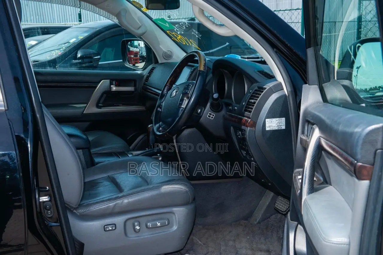 Toyota Land Cruiser 4.5 V8 VXR 2009 Matt Black