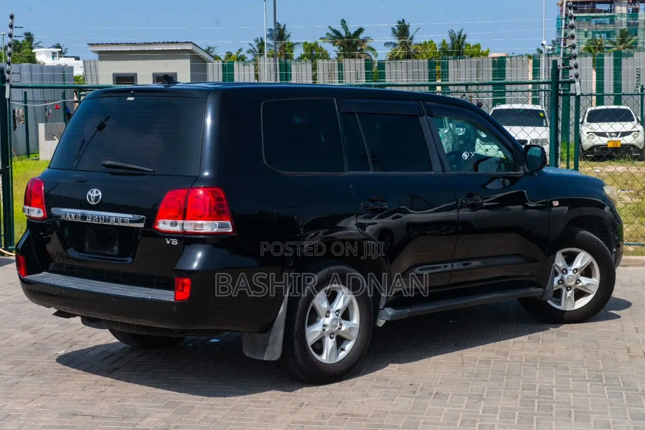 Toyota Land Cruiser 4.5 V8 VXR 2009 Matt Black