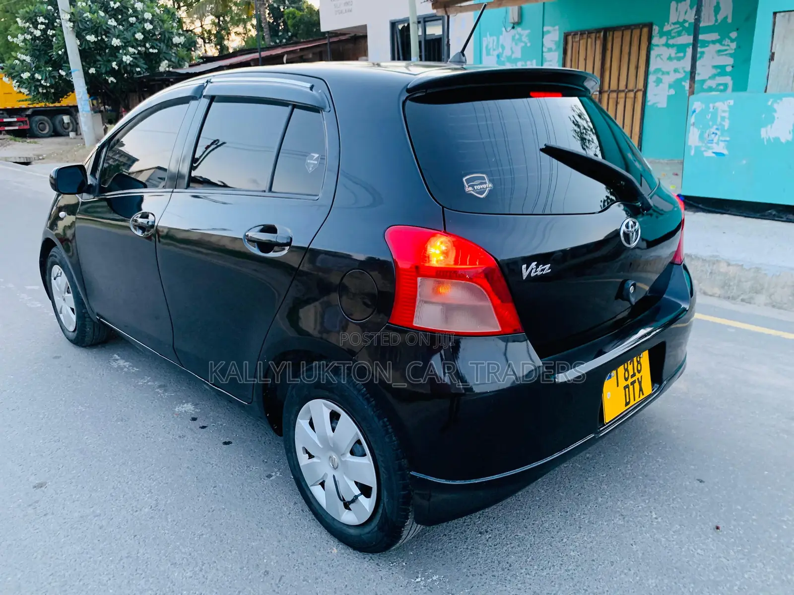 Toyota Vitz 2005 Black