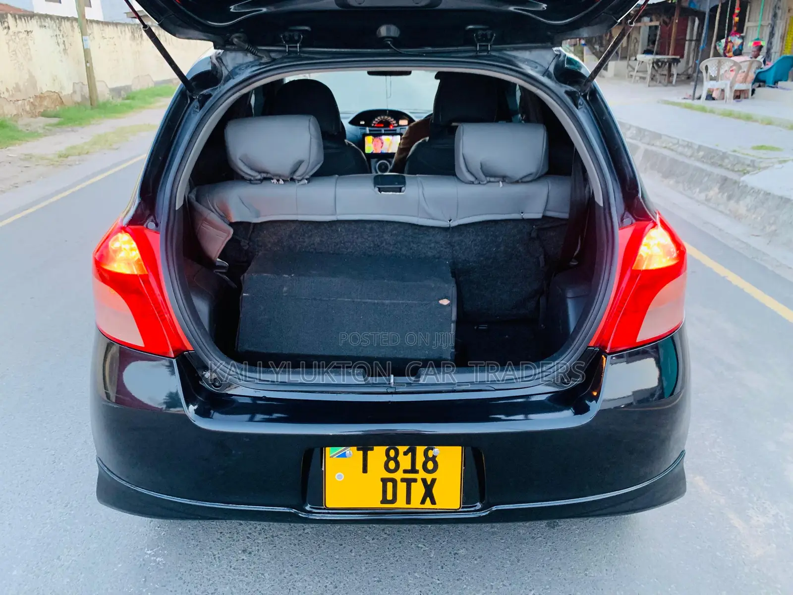 Toyota Vitz 2005 Black