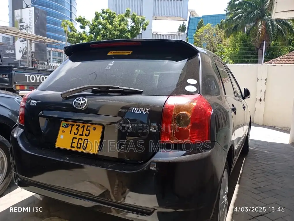 Toyota Corolla RunX 2005 Black