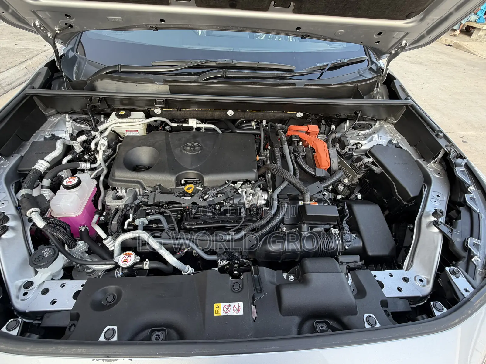 Toyota RAV4 Plug-In Hybrid 2025 Silver