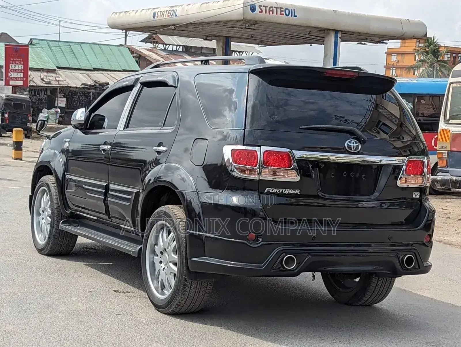 Toyota Fortuner 2.5 D AWD 2006 Black