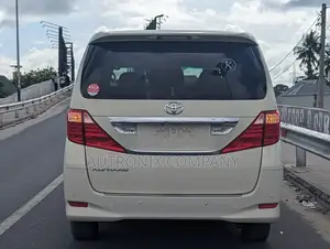 Toyota Alphard 2.4 Petrol AWD 2009 White