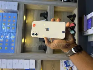 Apple iPhone 11 64 GB White