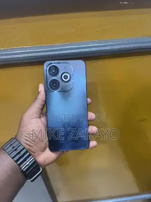 Infinix Smart 8 64 GB Black