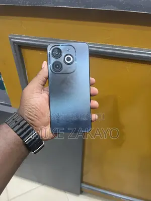 Infinix Smart 8 64 GB Black