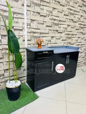 Kitchen Cabinet Mpya Kabsa Milango Mitatu