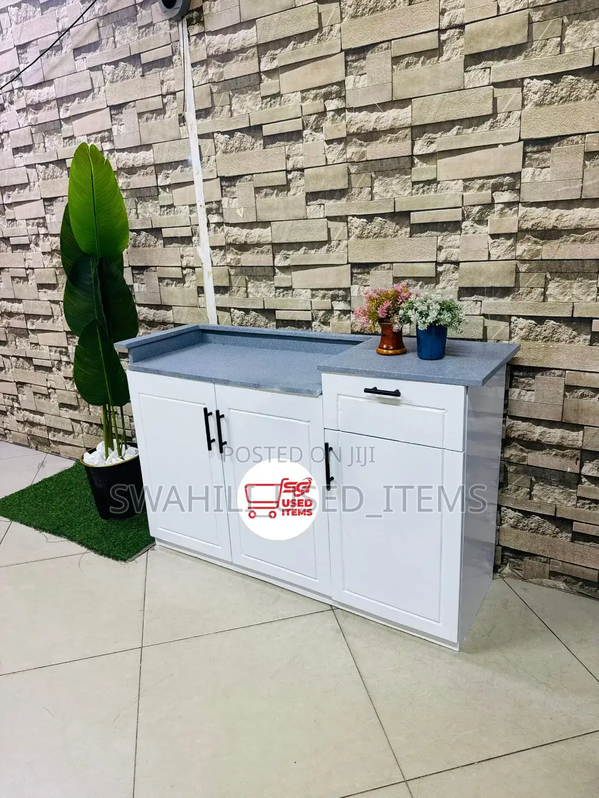 Kitchen Cabinet Mpya Kabsa Milango Mitatu