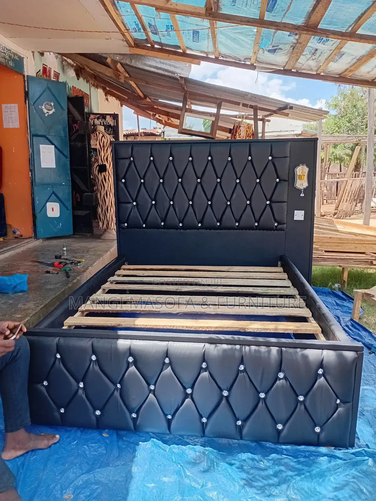 Kitanda Cha Sofa 5 Kwa 6 Size