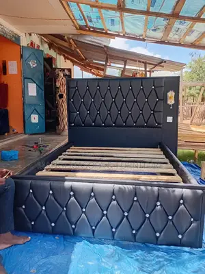 Kitanda Cha Sofa 5 Kwa 6 Size