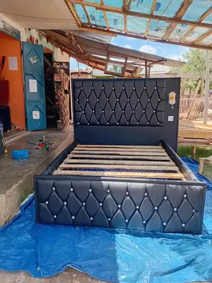 Kitanda Cha Sofa 5 Kwa 6 Size
