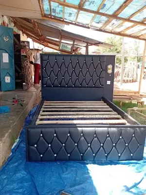 Kitanda Cha Sofa 5 Kwa 6 Size