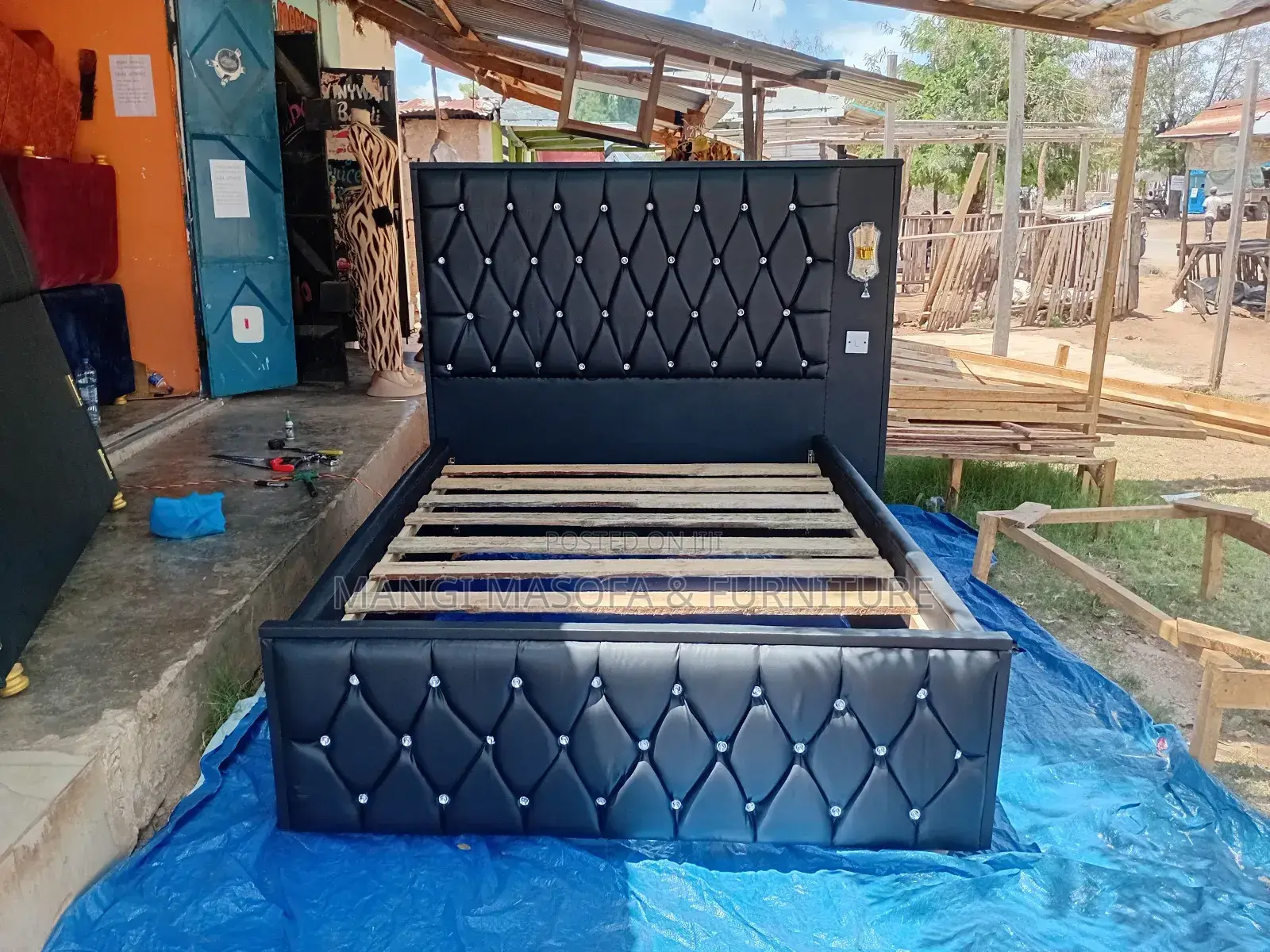 Kitanda Cha Sofa 5 Kwa 6 Size