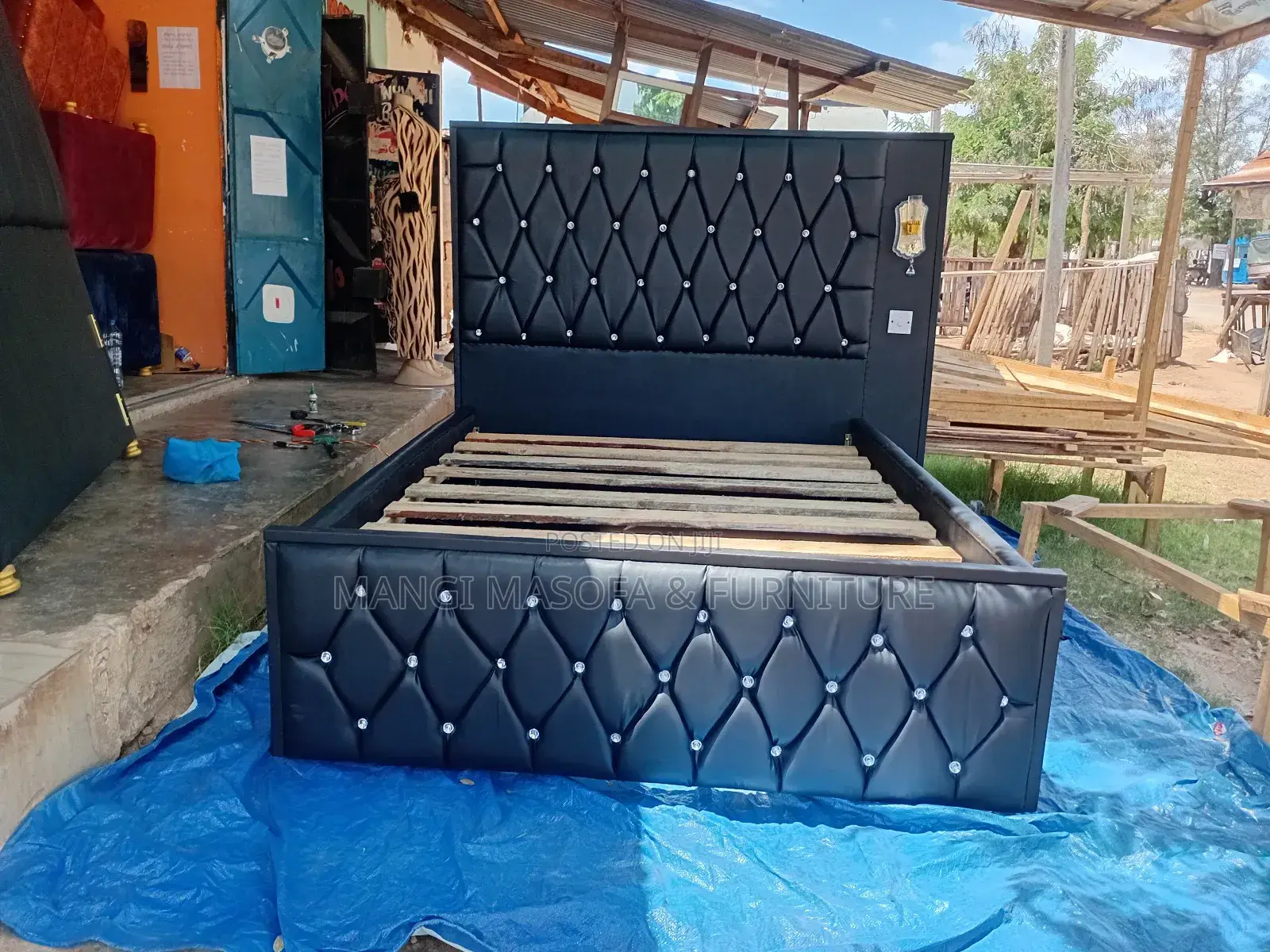 Kitanda Cha Sofa 5 Kwa 6 Size
