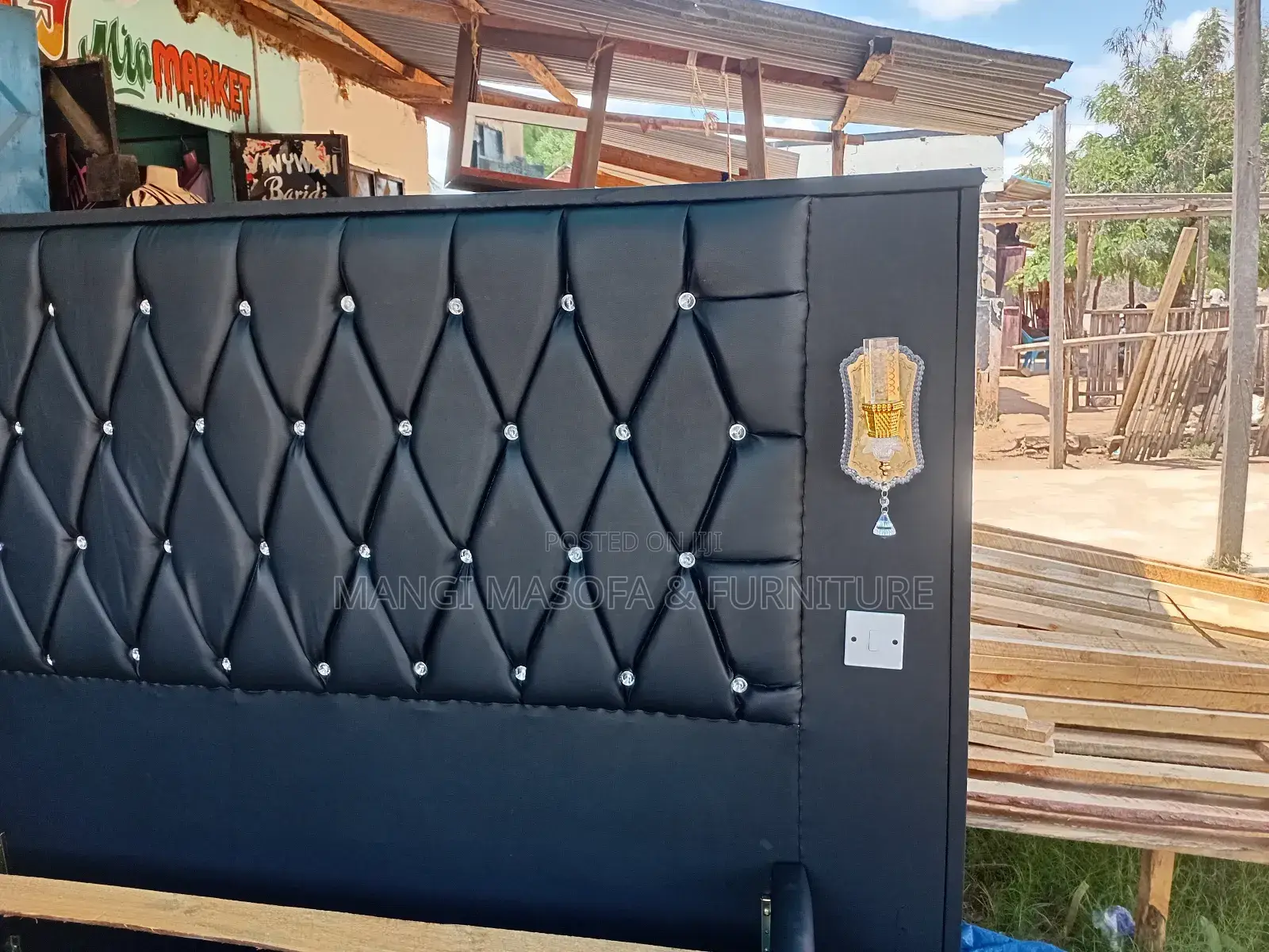 Kitanda Cha Sofa 5 Kwa 6 Size