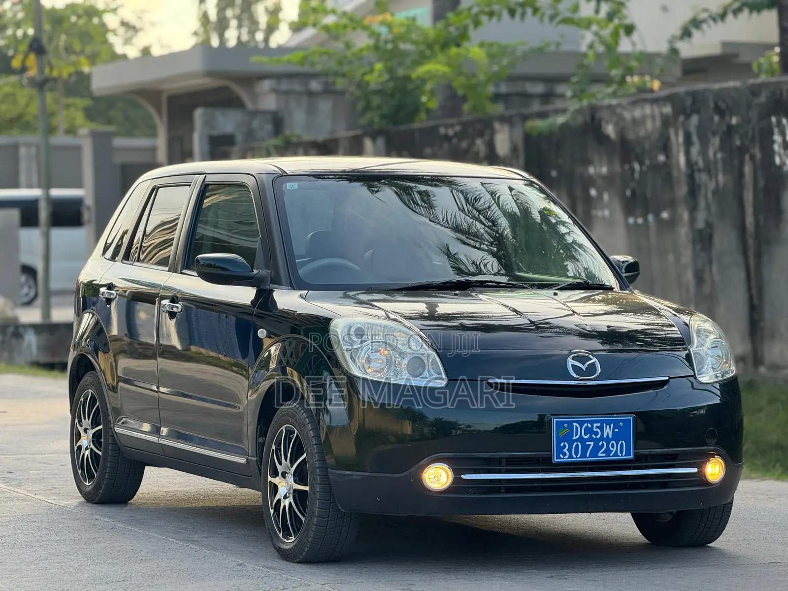 Mazda Verisa 2007 Black