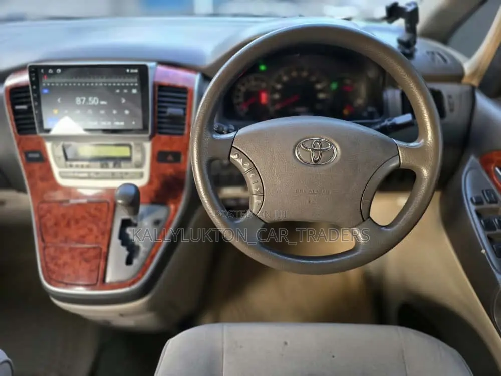Toyota Alphard 2005 Silver